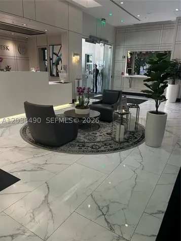 185 SE 14th Terrace Miami FL 33131