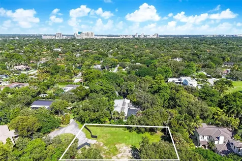 11353 SW 69th Court Pinecrest FL 33156