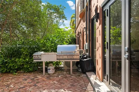 6232 Paradise Point Drive Palmetto Bay FL 33157