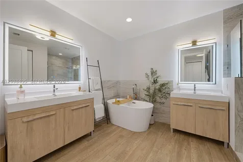 6232 Paradise Point Drive Palmetto Bay FL 33157