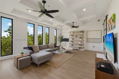 6232 Paradise Point Drive Palmetto Bay FL 33157