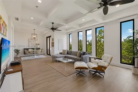 6232 Paradise Point Drive Palmetto Bay FL 33157
