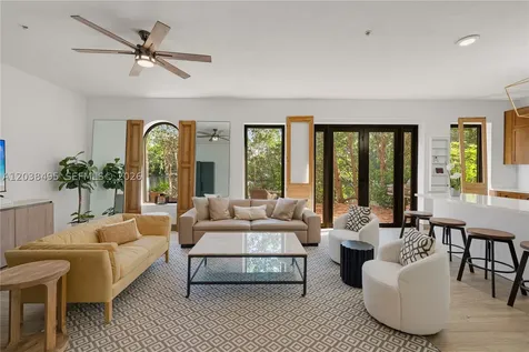 6232 Paradise Point Drive Palmetto Bay FL 33157