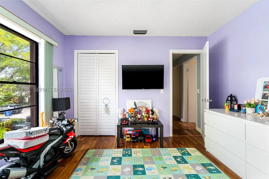 3340 Oak Drive Hollywood FL 33021