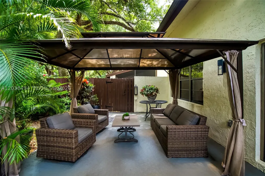 3340 Oak Drive Hollywood FL 33021