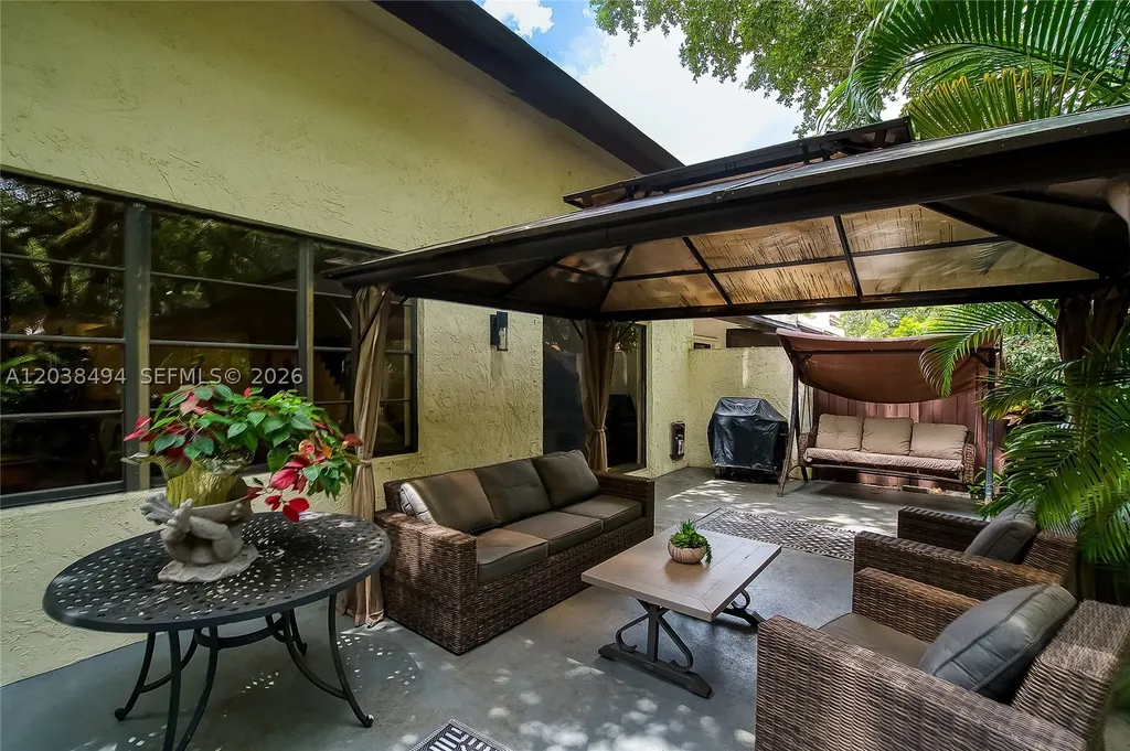 3340 Oak Drive Hollywood FL 33021