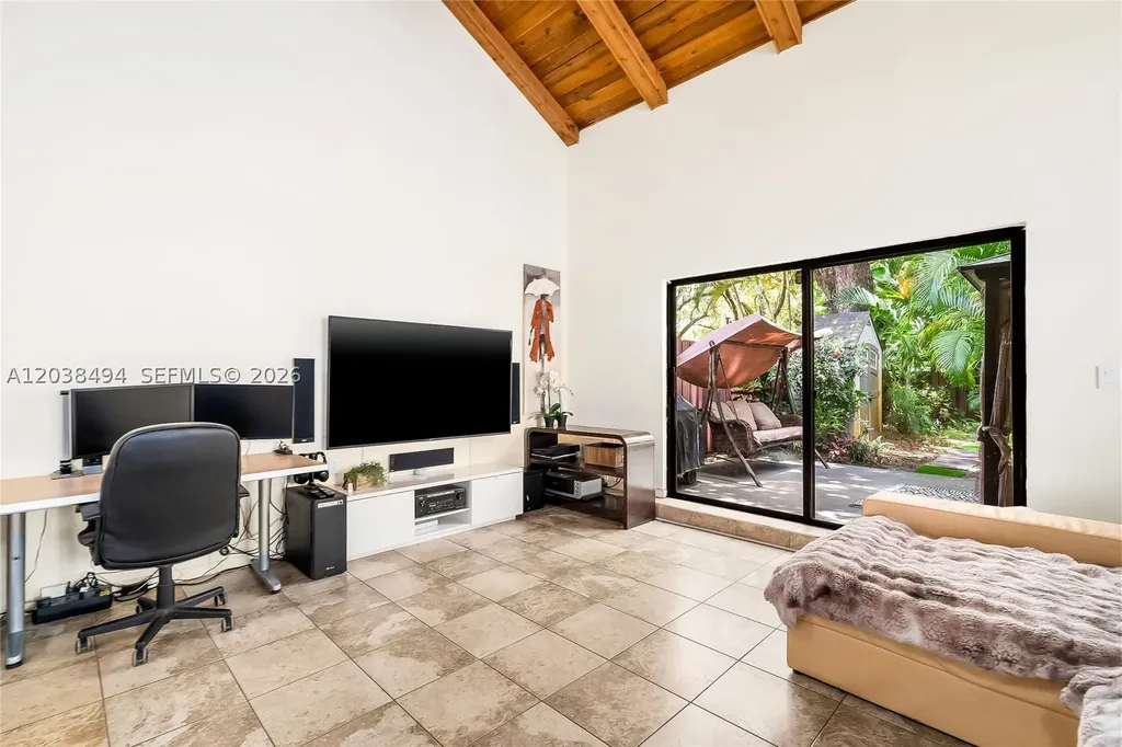 3340 Oak Drive Hollywood FL 33021
