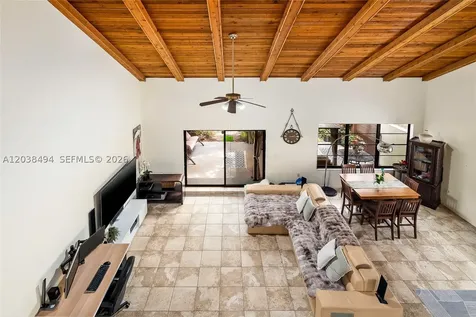 3340 Oak Drive Hollywood FL 33021