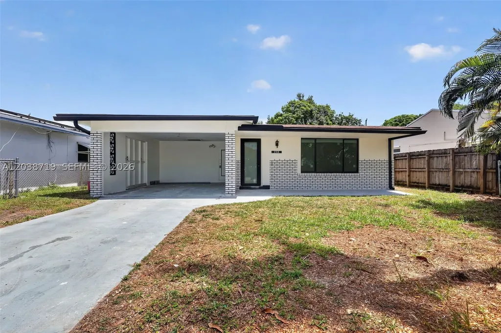 258 SW 8th Street Dania Beach FL 33004
