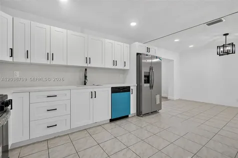 258 SW 8th Street Dania Beach FL 33004