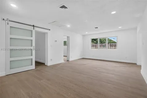 258 SW 8th Street Dania Beach FL 33004