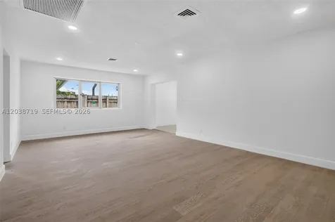 258 SW 8th Street Dania Beach FL 33004