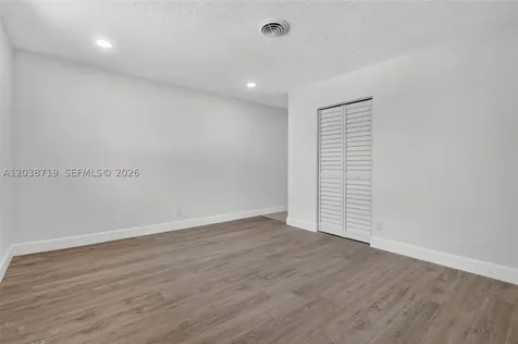 258 SW 8th Street Dania Beach FL 33004