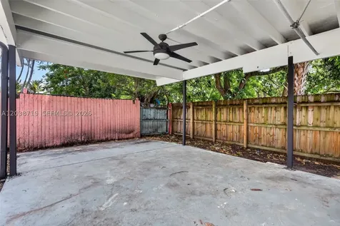 258 SW 8th Street Dania Beach FL 33004