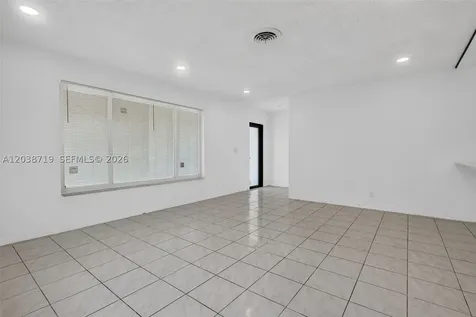 258 SW 8th Street Dania Beach FL 33004