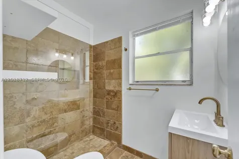 653 Michigan Avenue Miami Beach FL 33139