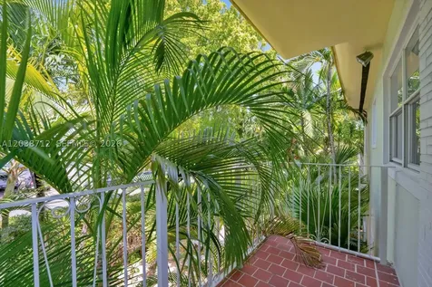 653 Michigan Avenue Miami Beach FL 33139
