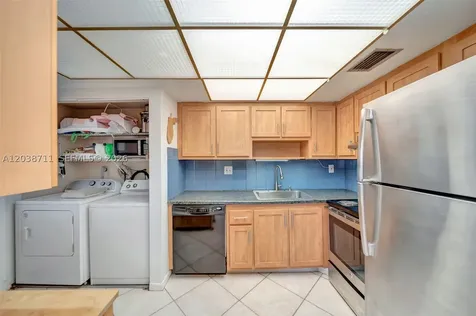 7447 W Sunrise Boulevard Plantation FL 33313