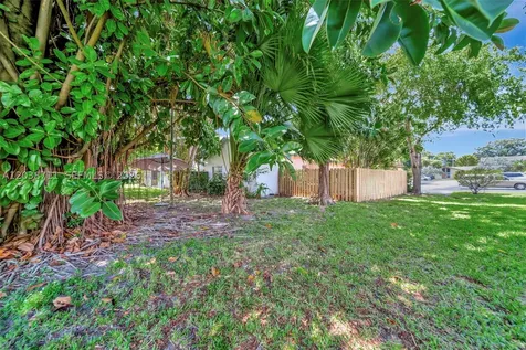 7447 W Sunrise Boulevard Plantation FL 33313