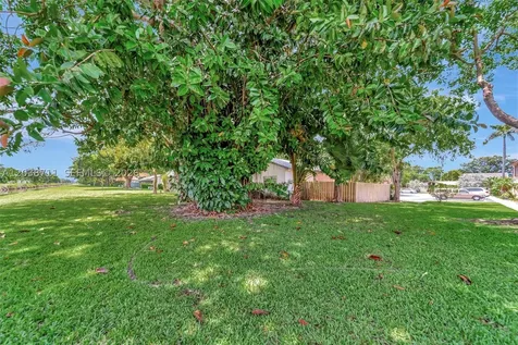 7447 W Sunrise Boulevard Plantation FL 33313