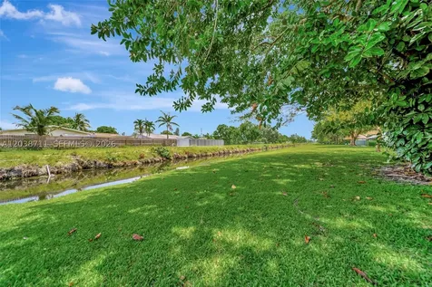 7447 W Sunrise Boulevard Plantation FL 33313