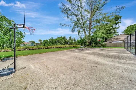 7447 W Sunrise Boulevard Plantation FL 33313