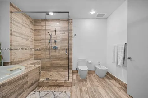 15901 Collins Avenue Sunny Isles Beach FL 33160