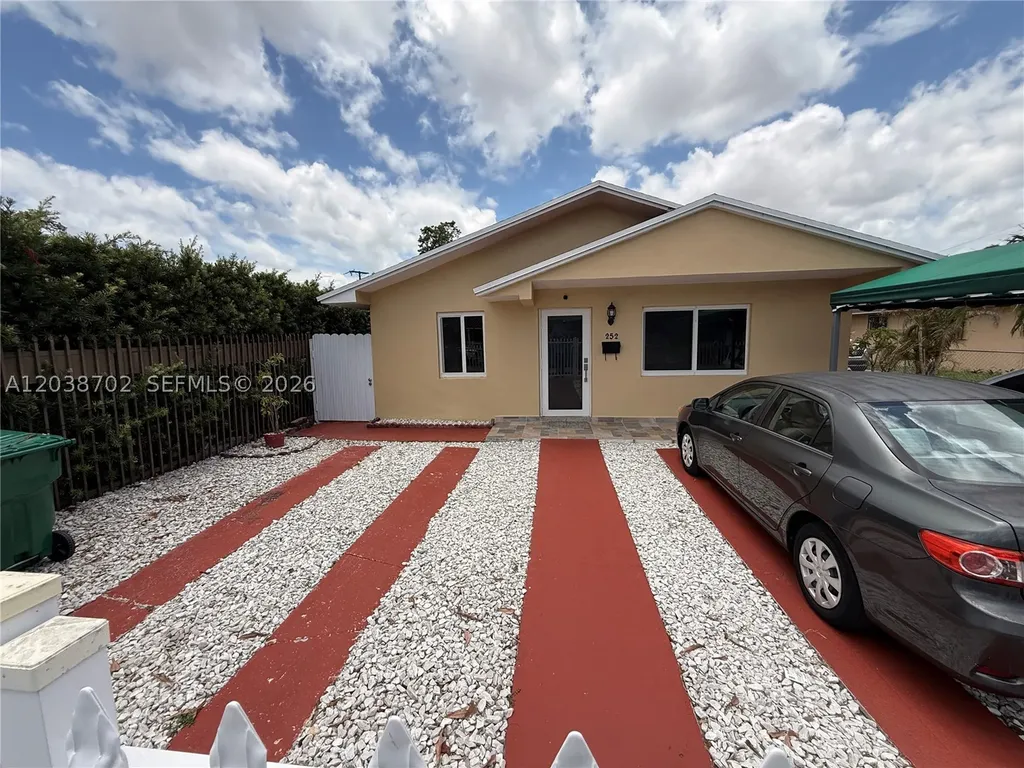 252 NW 50th Avenue Miami FL 33126