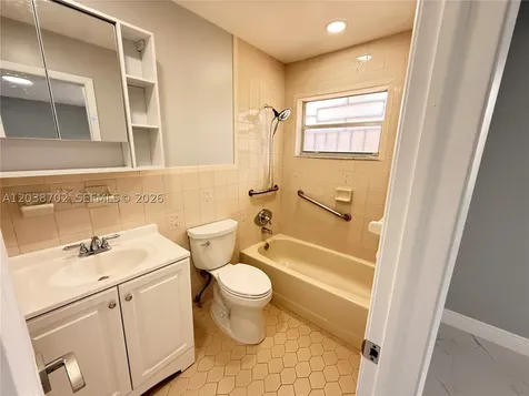 252 NW 50th Avenue Miami FL 33126