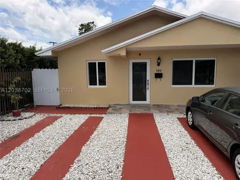 252 NW 50th Avenue Miami FL 33126