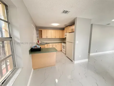 252 NW 50th Avenue Miami FL 33126