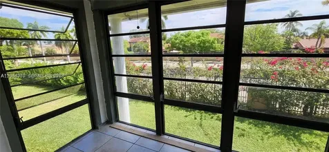 931 NE 199th Street Miami FL 33179
