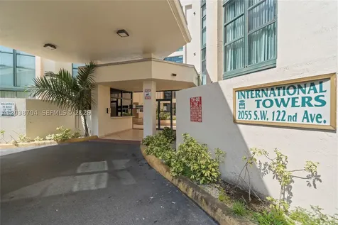 2055 SW 122nd Avenue Miami FL 33175
