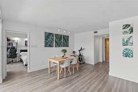 2055 SW 122nd Avenue Miami FL 33175