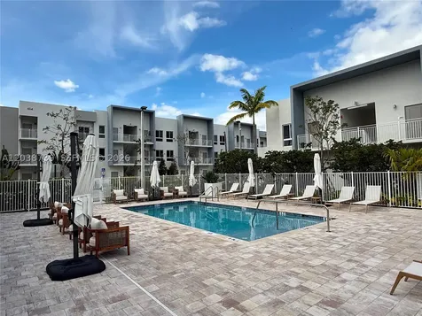 610 NE 2nd Street Dania Beach FL 33004
