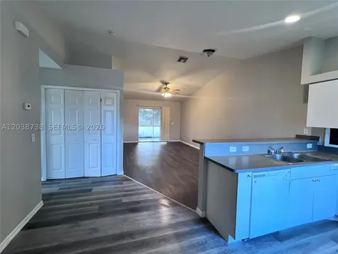 1809 SW Santa Barbara Place Cape Coral FL 33991