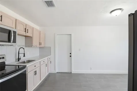 921 NW 5th Avenue Pompano Beach FL 33060