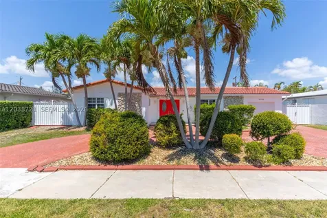 1720 SW 98th Court Miami FL 33165