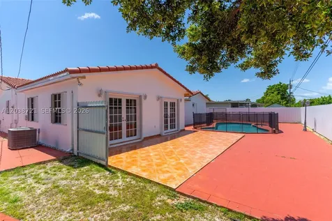 1720 SW 98th Court Miami FL 33165
