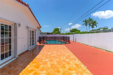 1720 SW 98th Court Miami FL 33165