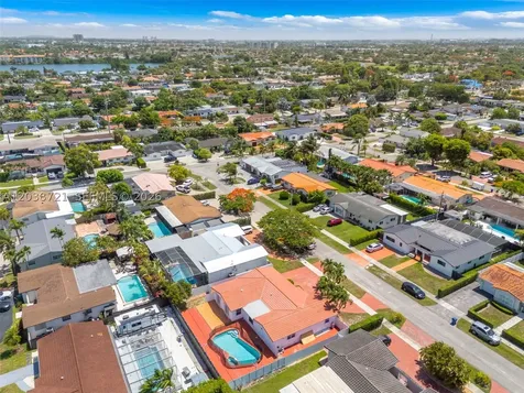 1720 SW 98th Court Miami FL 33165