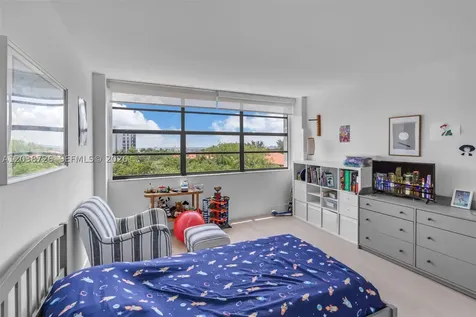 150 Ocean Lane Drive Key Biscayne FL 33149