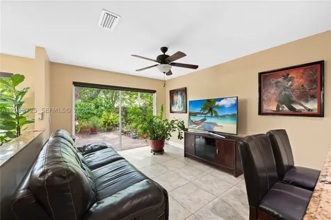 2021 Barcelona Terrace Margate FL 33063