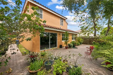 2021 Barcelona Terrace Margate FL 33063