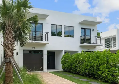 3374 Perry Frow Drive Miami FL 33133