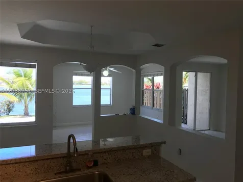 6674 NW 107th Place Doral FL 33178