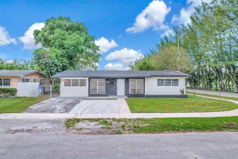 8201 SW 42nd Street Miami FL 33155
