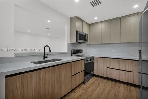 8201 SW 42nd Street Miami FL 33155