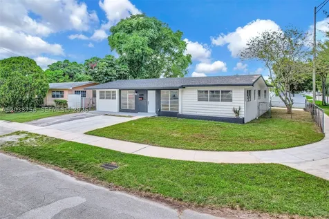 8201 SW 42nd Street Miami FL 33155