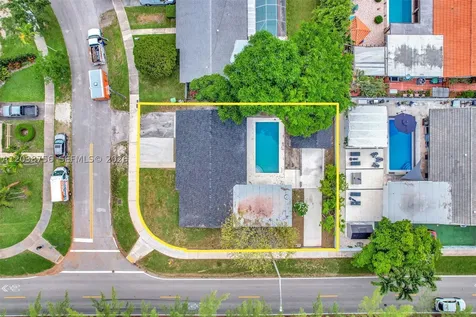 8201 SW 42nd Street Miami FL 33155